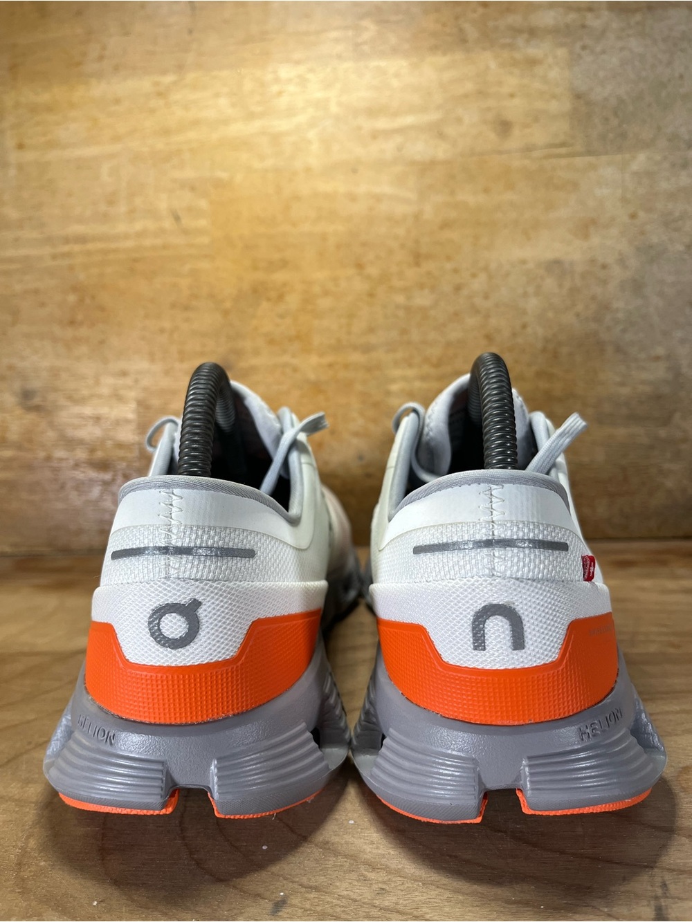 NEW On Cloud X 3 REFLECTIVE Womens Size 9.5 Running Shoes Sneakers Ivory Alloy - Picture 5 of 10